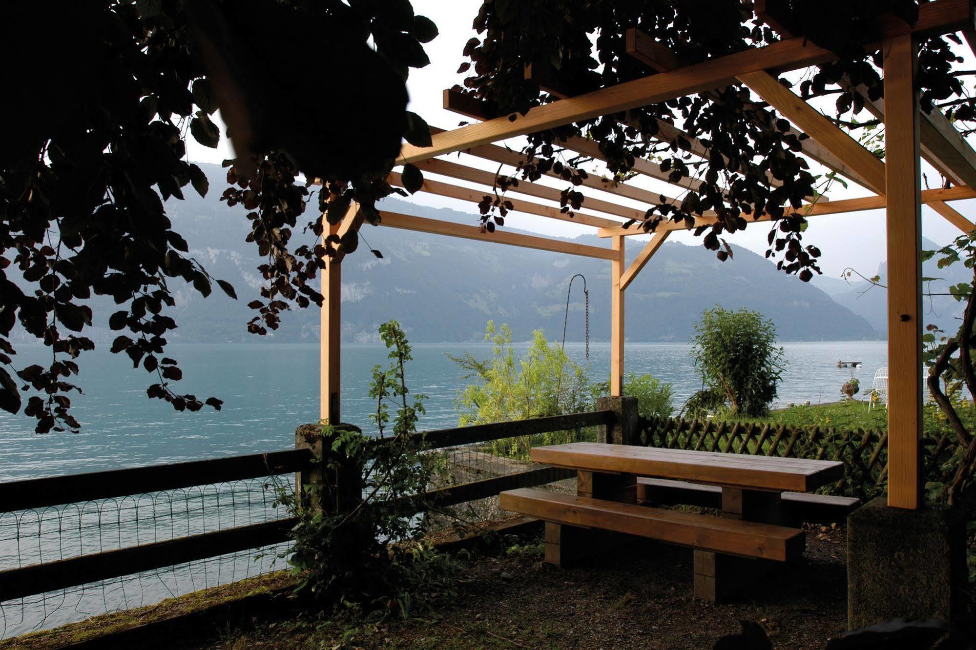 Leissigen Youth Hostel Exterior photo